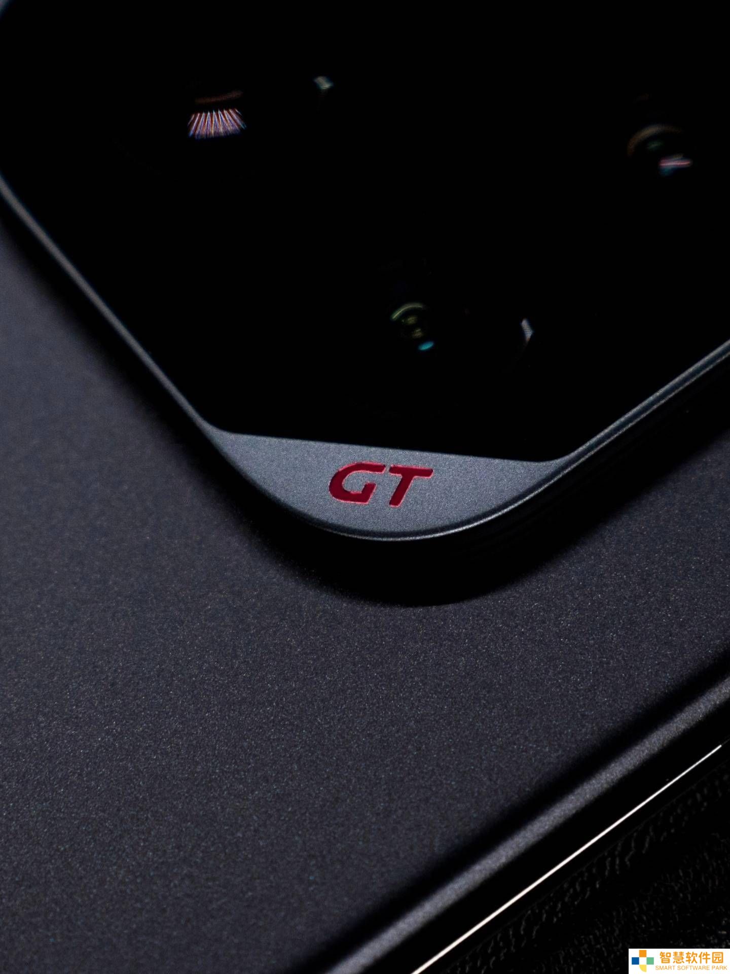 荣耀GT Pro定位中高端，性能旗舰能否再创辉煌？