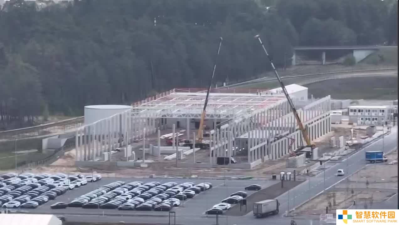 特斯拉柏林工厂启用无监督FSD技术，新车实现自主运输