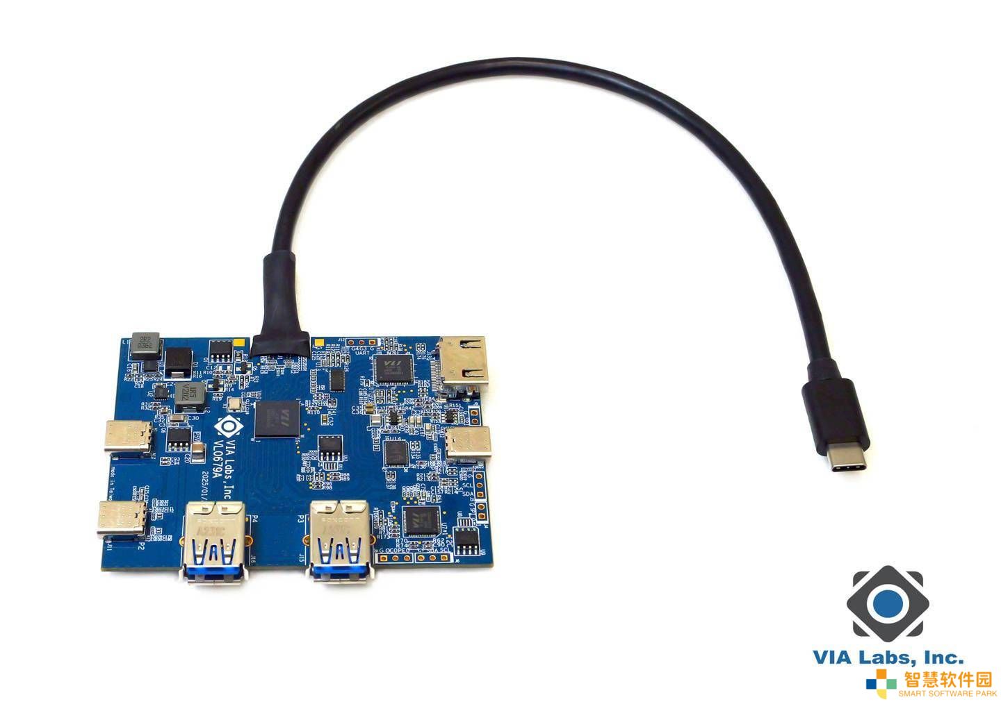 威锋电子亮相COMPUTEX：游戏掌机USB4底座扩展坞设计节能又高效